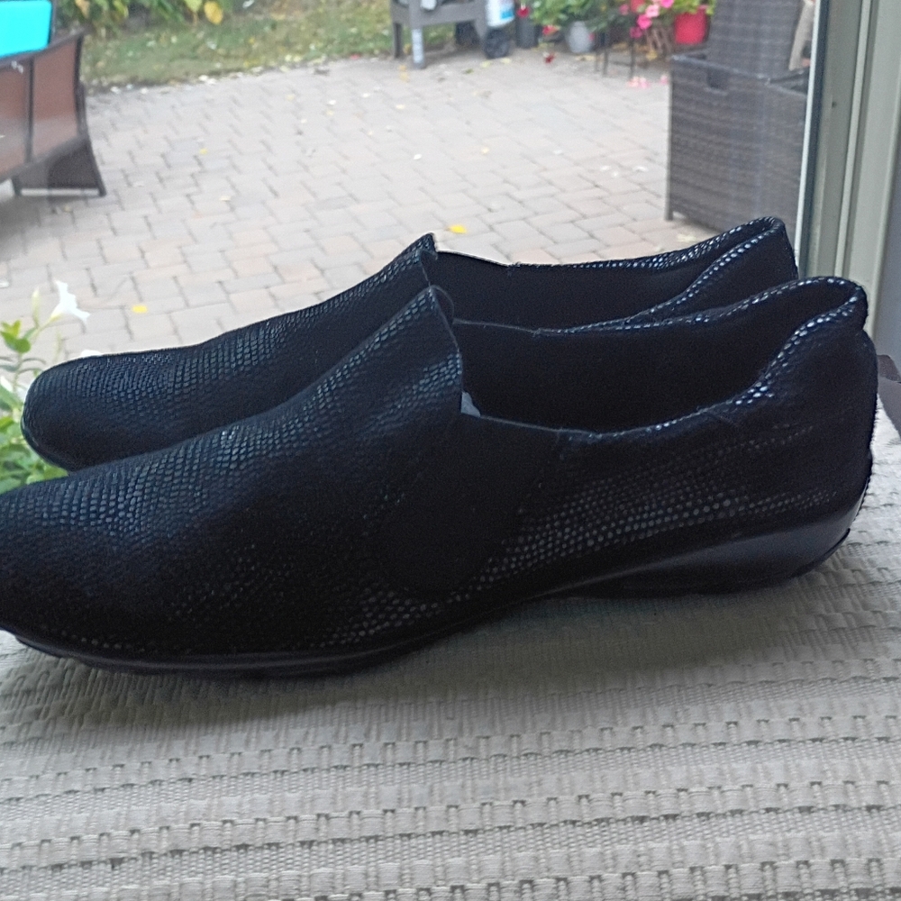NWT.Vaneli Black Sequin Slip-On Loafers - Picture 5 of 8